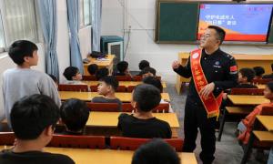 “向日葵”播撒法治阳光