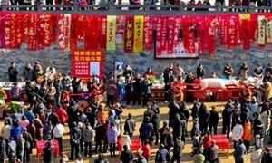 神农架：林海深处绽放文明花