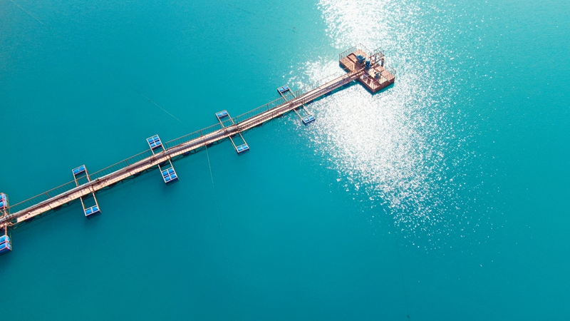 新疆生产建设兵团第十四师昆玉市一牧场蓝湖航拍图。刘秋摄.jpg 新疆生产建设兵团第十四师昆玉市一牧场蓝湖航拍图。刘秋摄.jpg