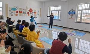 红光边境派出所与社区开展“喜迎元宵节”联欢活动