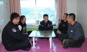 守护边陲小镇万家灯火
