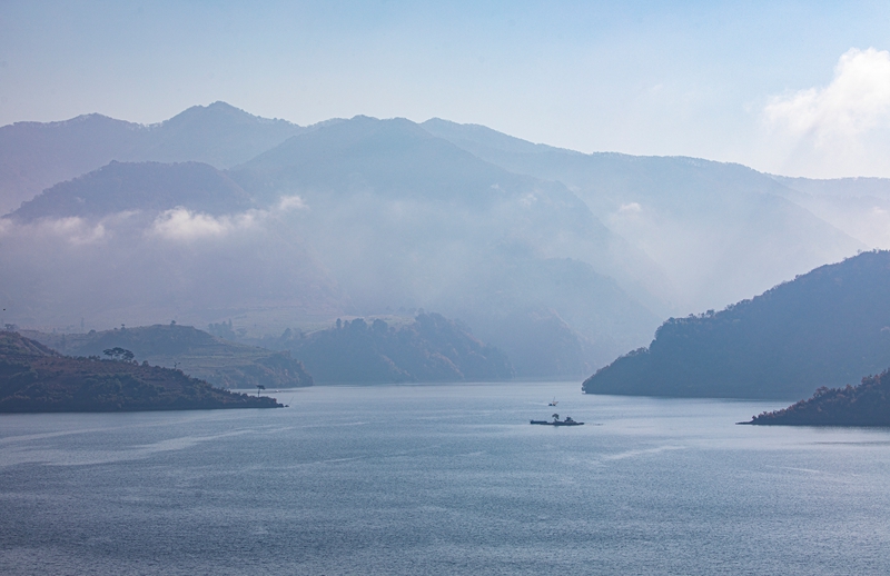 龙山湖全景.jpg