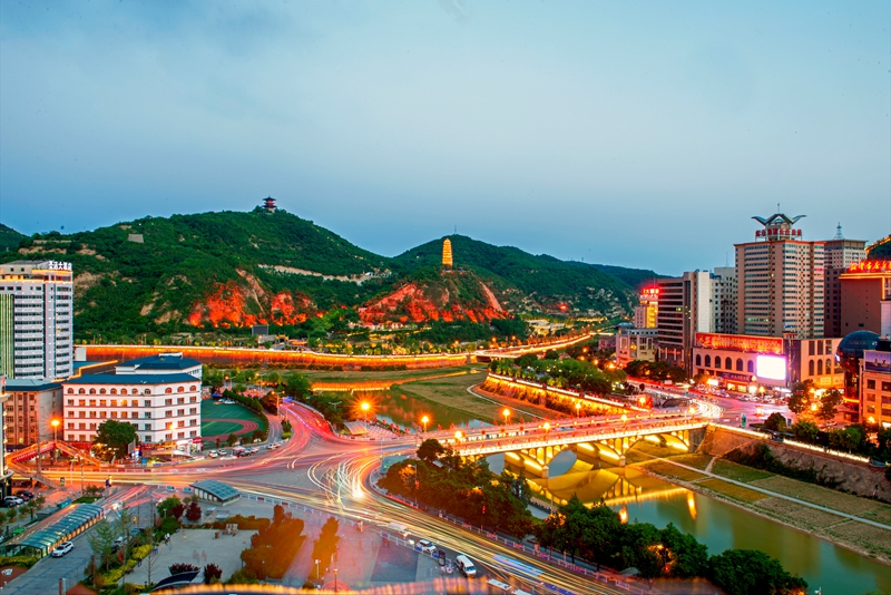 陕西省延安市宝塔区夜色-雷博 摄.jpg 陕西省延安市宝塔区夜色-雷博 摄.jpg