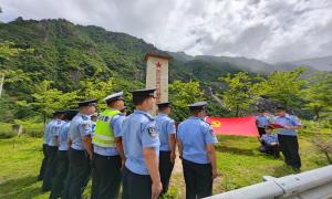这场“铭记历史烽火 传承红色基因”主题党日活动走“实”又走“心”
