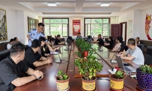 警企联动筑防线 反诈宣传进驿站