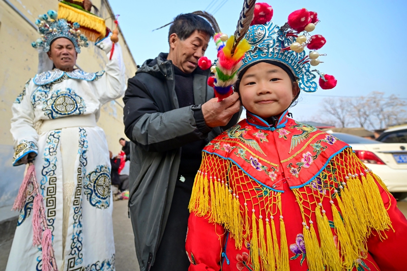 旧县背装 (2) 赵明辰摄.jpg