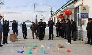 春风暖边关 巾帼绽芳华