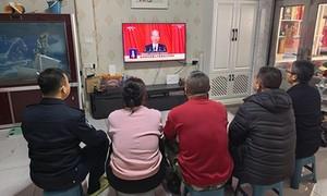 两会精神进乡村 民警宣讲暖民心