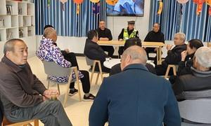 湖北红安：把交通安全课“搬”进农家书屋