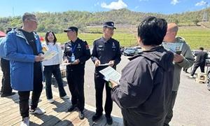 鸭绿江畔的“警色”守望