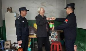 “枫”警传温情关爱暖人心