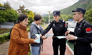 边关普法“零距离” 守护盛夏旅游平安路