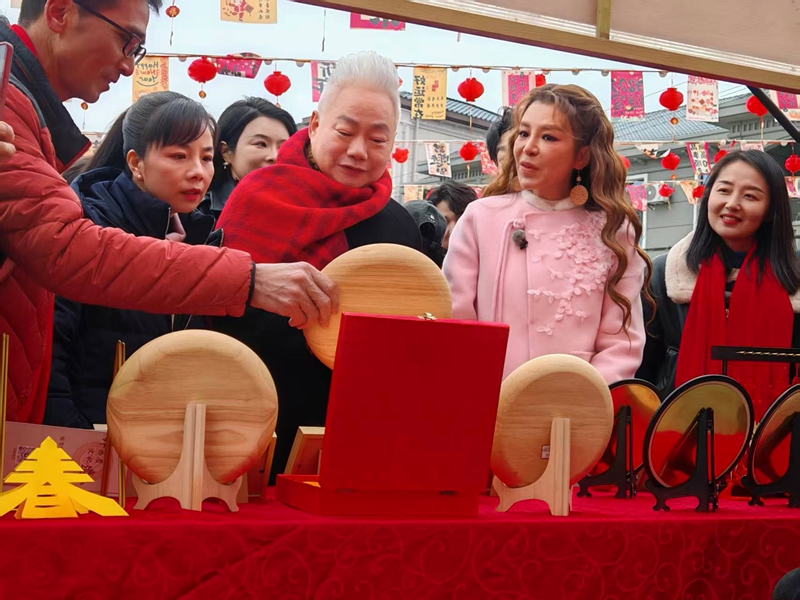 峒山非遗集市现场.jpg