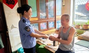萱草服务多维度发力 便民警务温暖江畔民心