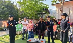 51面锦旗 三江畔的藏蓝答卷 尽是戍边赤诚