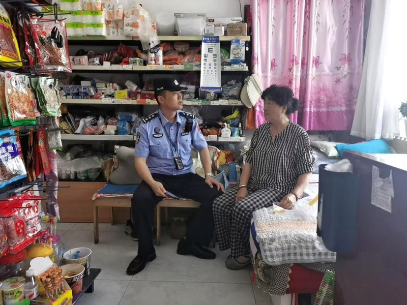 搭建民意连心桥21.jpg 搭建民意连心桥21.jpg