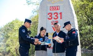 “文旅警务”绘就守边护游新图景